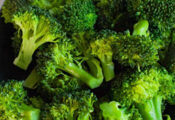 1 Pound Broccoli - 454g